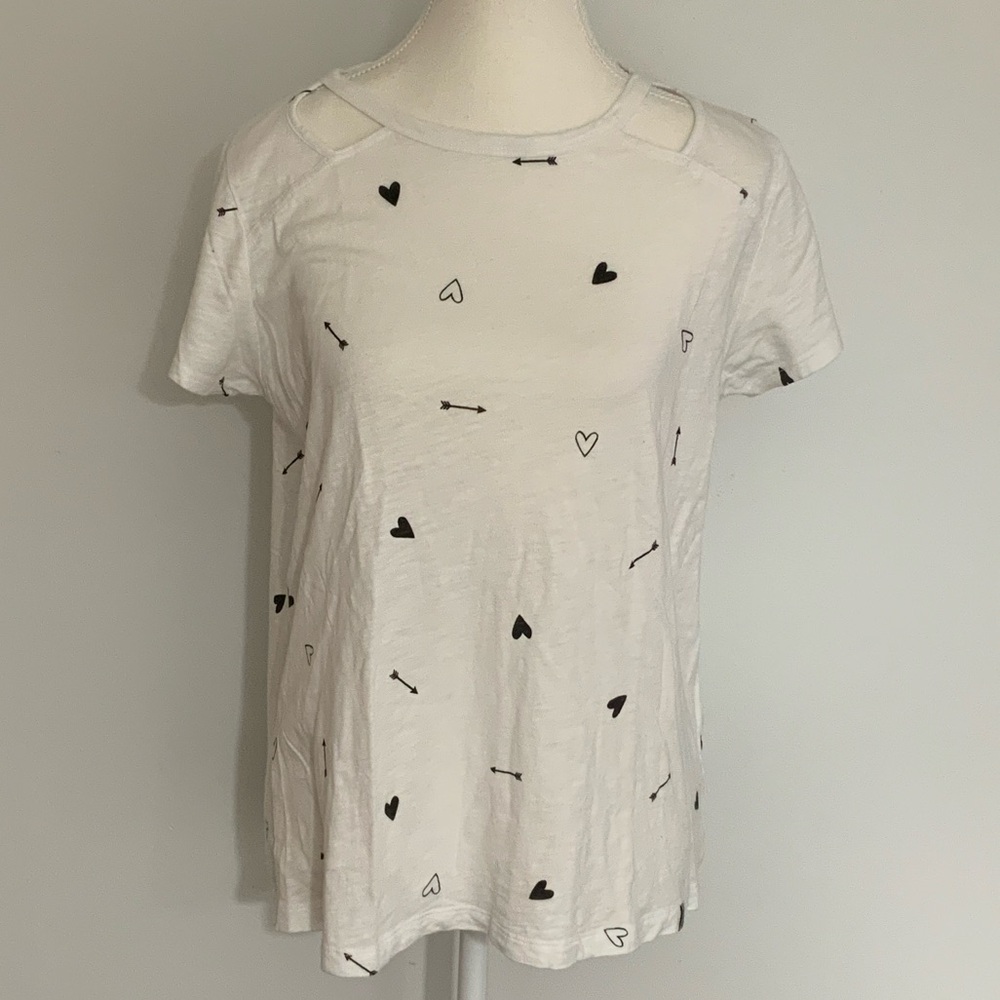 Marc NY Women's Size M White Heart Print Top